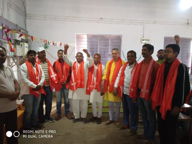 राम मंदिर निर्माण में चंदा वसूली करने वाले कार्यकर्ता किये गये सम्मानित