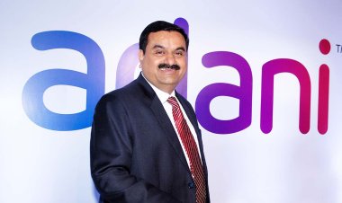 अडानी समूह ने मीडिया इंडस्ट्री में रखा कदम, गदगद निवेशकों ने खरीदे इस कंपनी के शेयर