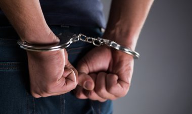 'शारीरिक संबंध बनाओ, नहीं तो फेल कर दूंगा', छात्रा को धमकी देने वाला टीचर अरेस्ट