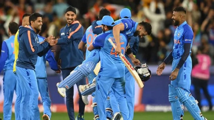 टीम इंडिया को T20I में Rohit Sharma और Virat Kohli से ऊपर आने की जरुरत, Ravi Shastri ने दिया बेबाक बयान