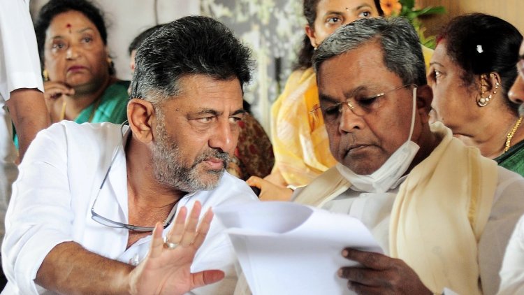 Karnataka Politics: कर्नाटक के 'KING' बनेंगे सिद्धारमैया, सीएम की रेस में शिवकुमार पीछे; आज होगा एलान !