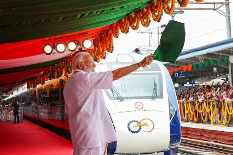 Vande Bharat: PM Modi ने देहरादून-दिल्ली वंदे भारत ट्रेन को दिखाई हरी झंडी, हाई स्पीड रेल नेटवर्क से जुड़ा उत्तराखण्ड...