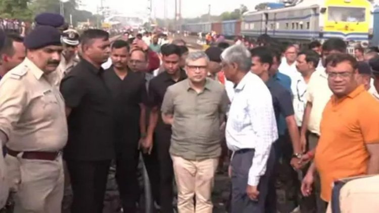 सैंकड़ों लोगों की मौत के बाद अब लिया यह फैसला:- ओडिशा रेल हादसे के बाद रेल मंत्री अश्विनी वैष्णव देंगे इस्तीफा !