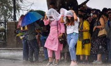 ठंड की आहट के बीच बिहार में भारी वर्षा, इन जिलों में हो सकती है झमाझम बारिश