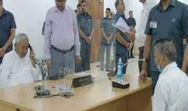 नीतीश कुमार तो भूल गए की वो खुद गृह मंत्री है, इसीलिए बंद कर दिया गया CM के जनता दरबार का लाईव