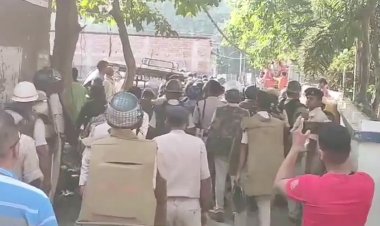 छपरा में मूर्ति विसर्जन के दौरान दो पक्षों में भिड़ंत, जमकर हुई पत्थरबाजी, आधा दर्जन घायल