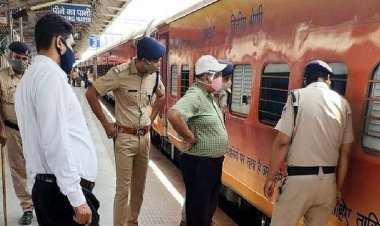 1.5 करोड़ दो, वरना..वंदे भारत-राजधानी ट्रेन को उड़ा देंगे... धमकी देने वाले को रेल पुलिस दबोचा, एक शिक्षक ने ऐसा करने के लिए लिखा था लेटर...