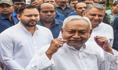 बिहार में जातिगत आर्थिक सर्वे का आंकड़ा जारी, केवल 7% ही ग्रेजुएट, सामान्य वर्ग में भूमिहार-यादव सबसे गरीब, कायस्थ..? देखें पूरी रिपोर्ट