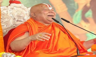स्वामी रामभद्राचार्य ने सीएम नीतीश को बताया मूर्ख, बोले- जीभ क्यों नहीं काटी? इतना अशिष्ट को लालू यादव भी नहीं..