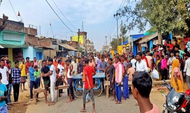 बिहार में नहीं थम रहा बालू माफियाओं का आतंक, दारोगा के बाद अब बालू लदे ट्रक ने युवक को कुचला