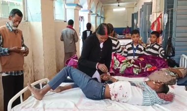 नवादा में अज्ञात वाहन ने मोटरसाईकिल सवार को मारी टक्कर , एक की मौत एक जख्मी