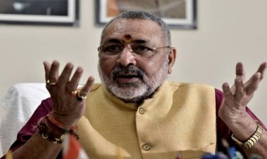 गिरिराज सिंह ने किया बड़ा दावा, बोले- झारखंड में मिले पैसे बिहार आने वाले थे, सांसद के पास से निकलेंगे 2-4 हजार करोड़