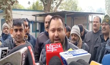 नीतीश कुमार फिर मारेंगे पलटी..? इधर विजय सिन्हा के आवास पर विधायकों का जुटान उधर CM नीतीश के साथ लालू-तेजस्वी की बंद कमरे में मुलाकात