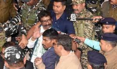 अगले 5 दिनों के लिए ईडी की रिमांड पर भेजे गए झारखंड पूर्व सीएम हेमंत सोरेन....