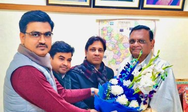 उत्तर प्रदेश कांग्रेस अल्पसंख्यक प्रभारी शैयद शाकिर अली ने राष्ट्रीय महासचिव अविनाश पांडे से की मुलाकात, भारत जोड़ो न्याय यात्रा को लेकर हुई खास बातचीत ...