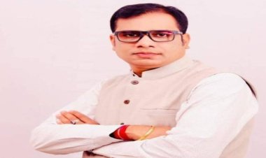 नवादा में फ्लोर टेस्ट के पूर्व जेडीयू के विधायक डॉ. संजीव कुमार को जिला प्रसाशन ने रजौली गेस्टहाउस में रोका, ये लोकतंत्र की हत्या है : श्रवण कुमार