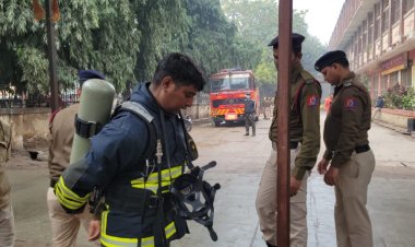 BREAKING NEWS: PMCH में लगी भीषण आग, अस्पताल परिसर में मची अफरा-तफरी