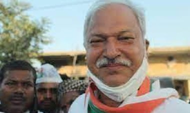 कांग्रेस नेता शकील अहमद खान का सीएम नीतीश पर तंज, बोले- नीतीश सरकार के बस कुछ चेहरे बदले हैं लेकिन तंत्र नहीं...