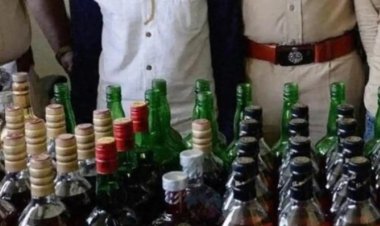 पटना में ट्रक में लोहे के तहखाने से 50 लाख की 495 कार्टन अंग्रेजी शराब बरामद, दो गिरफ्तार