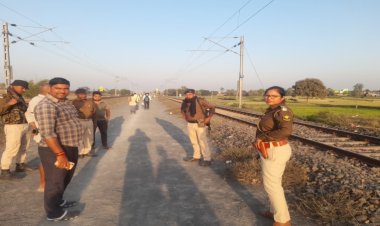 नवादा में मालगाड़ी की चपेट में आने से अज्ञात वृद्ध की मौत