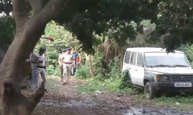 पटना में झाड़ियों में मिला युवक का बिना सिर वाला धड़, पहचान के लिए सिर की तलाश में जुटी पुलिस