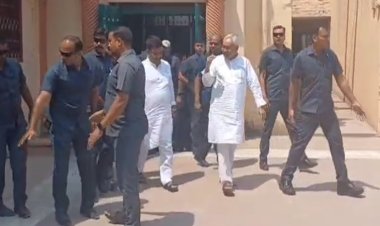 ईद की मुबारकबाद देने फुलवारी शरीफ पहुंचे CM नीतीश कुमार, इमारत शरिया व खानकाह मुजीबिया में हुआ इस्तकबाल