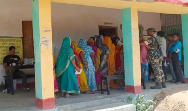 नवादा में पोलिंग बूथ पर तैनात जवान की लोडेड एसएलआर राइफल चोरी, मचा हड़कंप