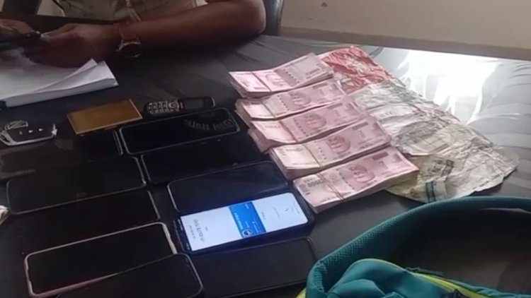 पटना में चालू था 2 हजार के नोटों की अदला-बदली का खेल, पटना पुलिस ने लखनऊ मिलिट्री इंटेलिजेंस की सूचना लाखों रुपयों के साथ इतनों को दबोचा