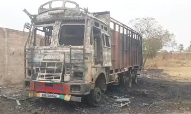 नवादा में गैस गोदाम के पास खड़ी ट्रक में अचानक लगी भयंकर आग, मची अफरा-तफरी