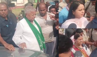 बिहार की 8 सीटों पर  वोटिंग जारी, लालू-राबड़ी संग रोहिणी आचार्य ने डाला वोट
