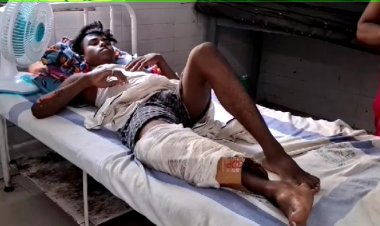 बिहार में एक्सीडेंट में युवक का टूटा पैर, तो डॉक्टरों ने प्लेट की जगह लगा दिया कार्टन, मचा हंगामा