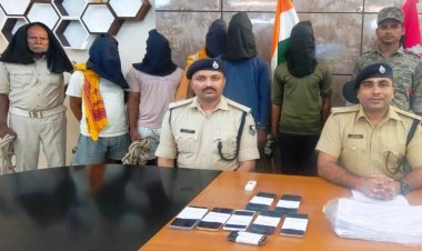 नवादा पुलिस ने 5 साइबर अपराधियों को दबोचा, धनी फाइनेंस का फेक आईडी बनाकर करता था ठगी