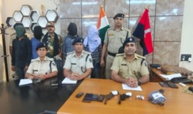 नवादा में पुलिस को मिली सफलता : बड़ी घटना में अंजाम देने के फिराक में थे 4 अपराधी, पुलिस ने हथियार के साथ दबोचा
