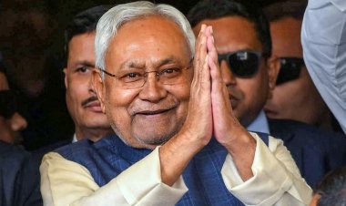 सीएम नीतीश कुमार संग विजय चौधरी दिल्ली रवाना, कल जेडीयू कार्यकारिणी की होने को बैठक, लिए जा सकते हैं बड़े फैसले..!
