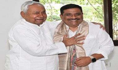 CM नीतीश ने संजय झा को सौंपी जेडीयू के राष्ट्रीय कार्यकारी अध्यक्ष पद की जिम्मेदारी, पार्टी की बैठक में हुआ बड़ा फैसला, जानें राजनीतिक सफर