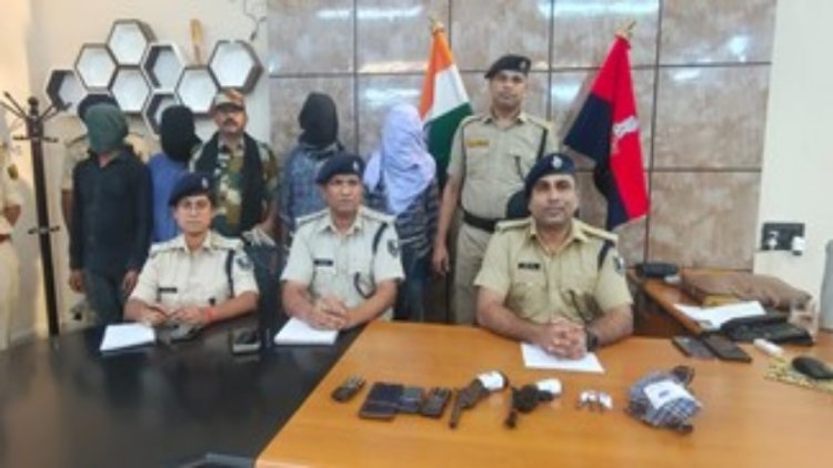 नवादा में पुलिस को मिली सफलता : बड़ी घटना में अंजाम देने के फिराक में थे 4 अपराधी, पुलिस ने हथियार के साथ दबोचा