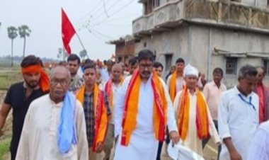 नवादा में मुस्लिम विधायक ने पेश की गंगा-जमुनी तहजीब की अनोखी मिसाल, तिलक लगाकर कलश यात्रा में हुए शामिल, जय श्रीराम के नारे भी लगाए