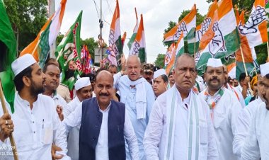 मुख्यमंत्री ने बिहार को अपराधियों के हवाले कर दिया है: डॉ. अखिलेश प्रसाद सिंह