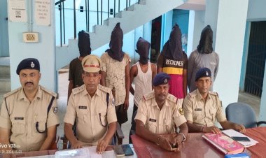 नवादा में 05 साइबर बदमाश गिरफ्तार, लोन दिलाने के नाम पर करते थे ठगी