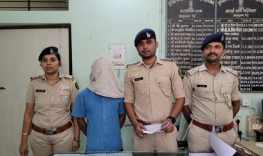 पटना में चलती ट्रेन से महिला का नोटों से भरा बैग लेकर भागने लगा लुटेरा, तभी फिसला पैर, फूटा माथा, पहुंची पुलिस, फिर तो...