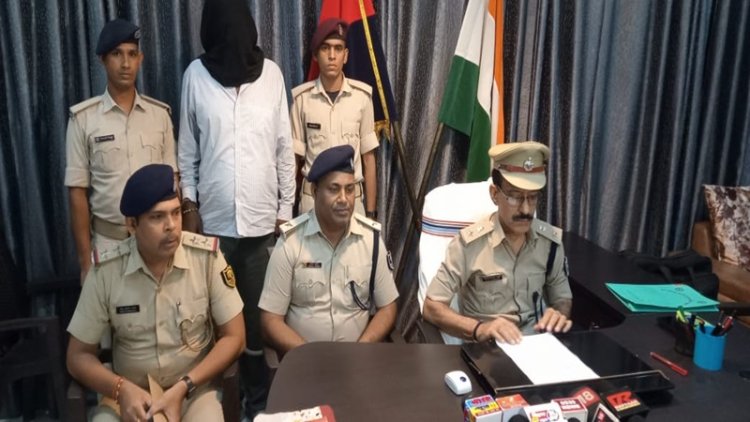 पटना रेल पुलिस को मिली बड़ी सफलता, राजेंद्र नगर रेलवे स्टेशन पर भारी मात्रा में गांजे के साथ एक तस्कर को किया गिरफ्तार