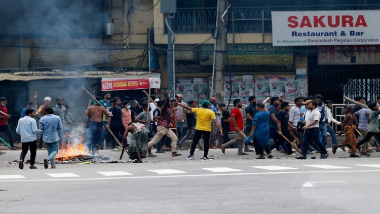 बांग्लादेश में भारी हिंसा के बाद तख्तापलट..! पीएम शेख हसीना ने ढाका छोड़ा, इस्तीफा देने की संभावना