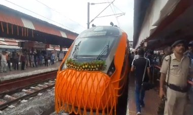 पीएम मोदी ने गया-हावड़ा वंदे भारत एक्सप्रेस ट्रेन का वीडियो कांफ्रेंसिंग के जरिए किया उद्घाटन