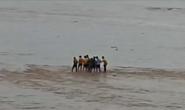 गया में सुबह-सुबह दौड़ लगाने फल्गु नदी में गए कई युवक, तभी आया ढेर सारा पानी, , NDRF ने ऐसे सबको बचाया..