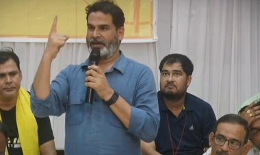 प्रशांत किशोर ने बताया जन सुराज की सरकार बनने के बाद कैसे रोका जाएगा पलायन, बोले - शिक्षा और पूंजी की उपलब्धता से मिलेगा लोगों को रोजगार, मजबूरी में नहीं करना पड़ेगा पलायन