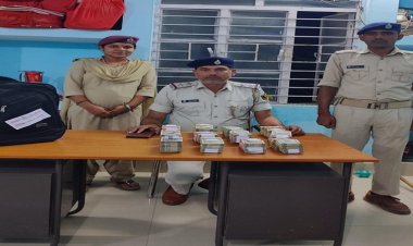 पाटलीपुत्र रेलवे जंक्शन पर युवक के बैग से 30 लाख रुपये मिलने से फैली सनसनी, जांच में जुटी पुलिस