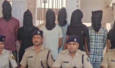 अपराध की योजना बनाते 9 अपराधी गिरफ्तार, कई हथियार और चोरी के बाइक के साथ 7 मोबाइल फोन बरामद