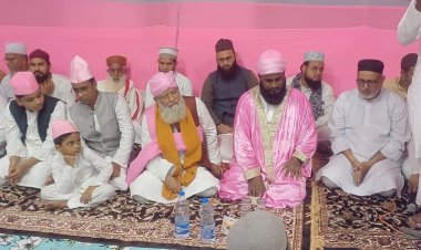 700 वर्ष पुराना खानकाह कादरिया चिश्तीया नेजामिया दानापुर में गौसुलआजम का तबुरकात की जियारत