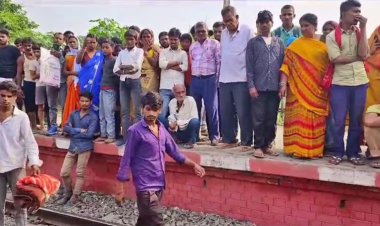 बिहार में पिता ने पढ़ाई के लिए डांटा तो चलती ट्रेन के आगे कूदकर बेटे ने दे दी जान