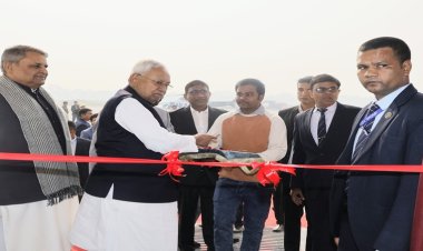 प्रगति यात्रा पर बेतिया के थरुहट पहुंचे सीएम नीतीश का हुआ भव्य स्वागत, 41 योजनाओं का किया शिलान्यास और उद्घाटन